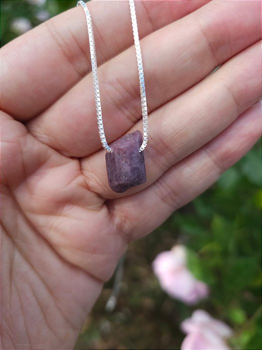 Colar Curto Turmalina Roxa