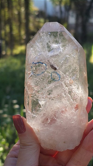 Quartzo com Bolha de Água e Cristais Internos