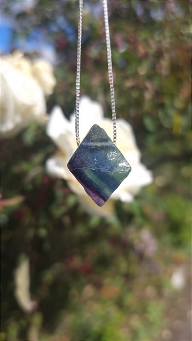 Colar Médio Fluorita Octaedro Arco-íris