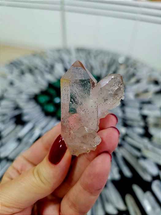 Drusa com Ìsis Autocurada coberta de Hematita