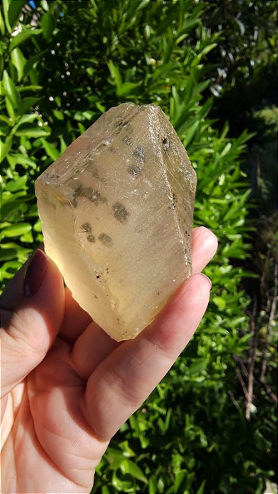 Calcita Dourada com inclusão de Manganês