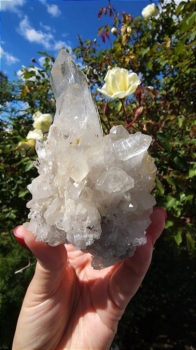 Drusa de Cristal com Ísis no Topo