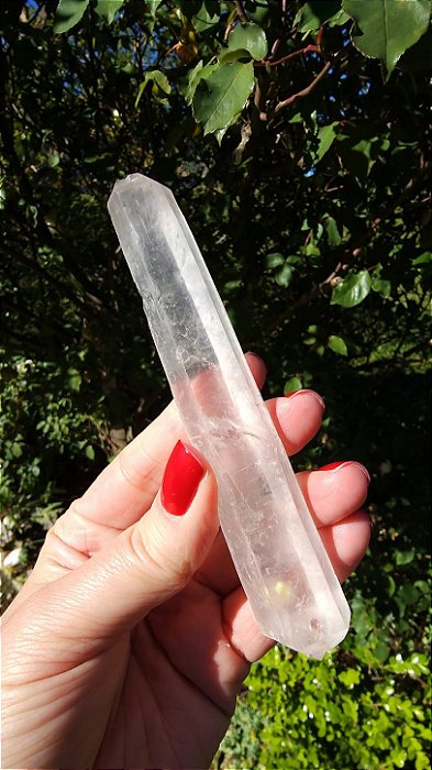 Varinha de Cristal Biterminada com Inclusão