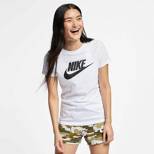 Camiseta Nike Sportswear Feminina - Branca