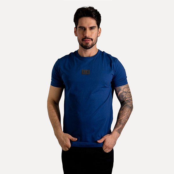Camiseta AX Logo Patch Frontal Azul Royal