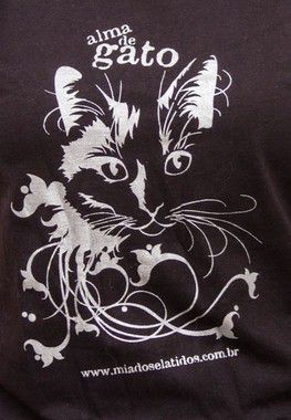 Camiseta Alma de Gato - Feminina Preta com estampa Prata