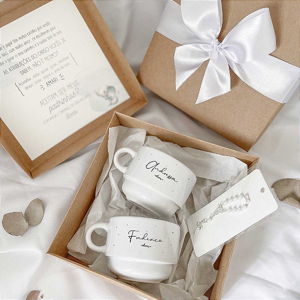 Caixa Elegante para Padrinhos de Batismo – Kit com Canecas Personalizadas
