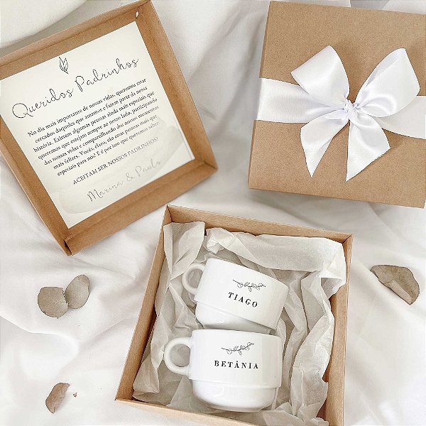 Caixa Convite com Canecas – Presente para Casal de Padrinhos de Casamento