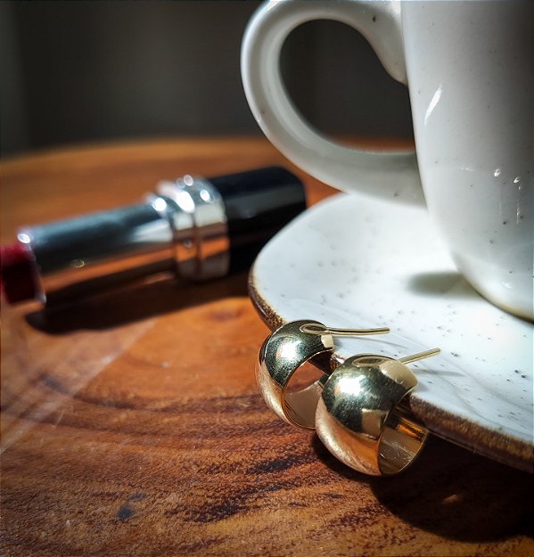 Argola lisa Thainá P