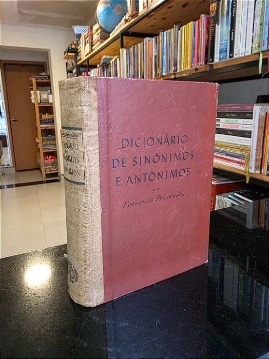 Dicionário de Sinônimos e Antônimos