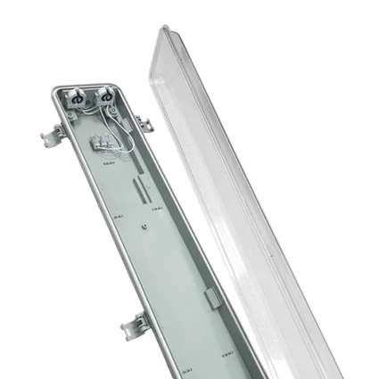 LUMINARIA HERMETICA BLINDADA PARA LAMPADA TUBULAR LED 120CM  OUROLUX
