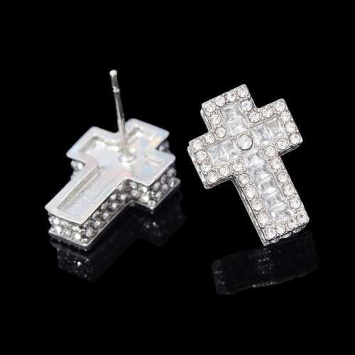 Brincos de cruz punk