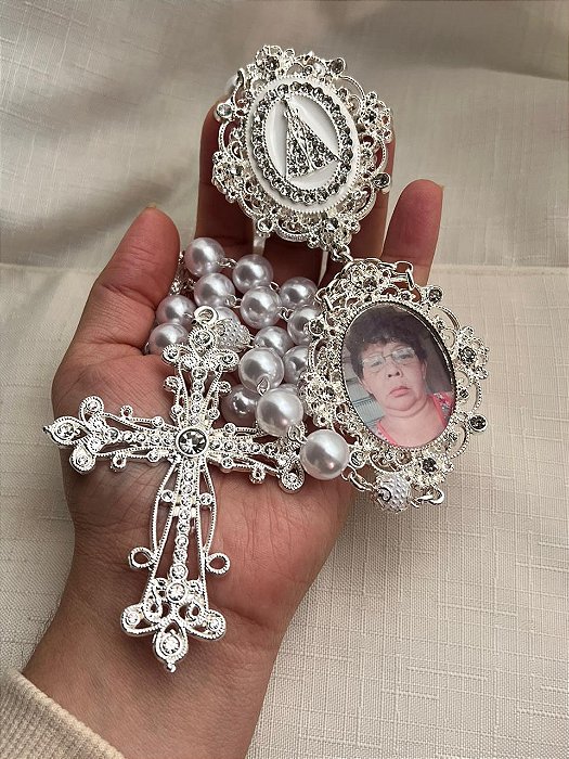 Terço Nossa Senhora Aparecida e relicário de casal