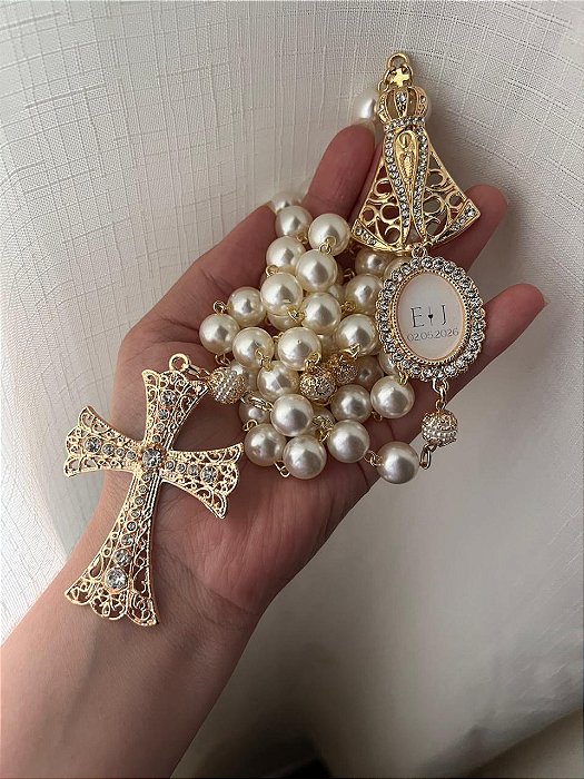 Terço de Noiva Dourado Nossa senhora aparecida com iniciais