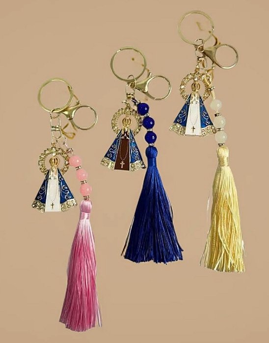 Chaveiro Dourado Nossa Sr. Aparecida com Pedras e Franjas