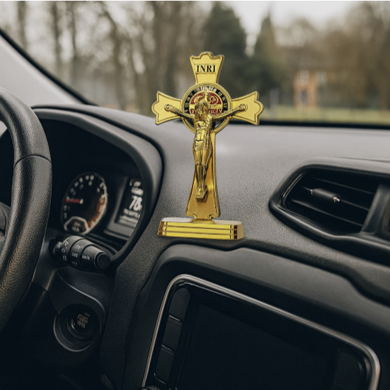 Enfeite Dourado Crucifixo Cruz de São Bento Para Carro Casa