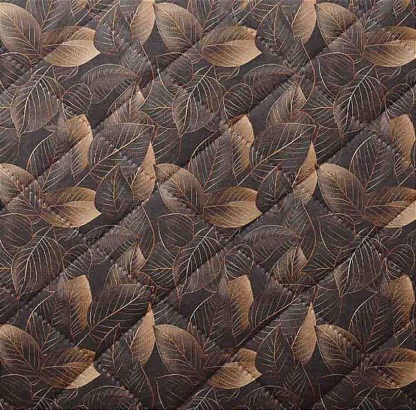 M051 - Matelassê Folhas Pretas