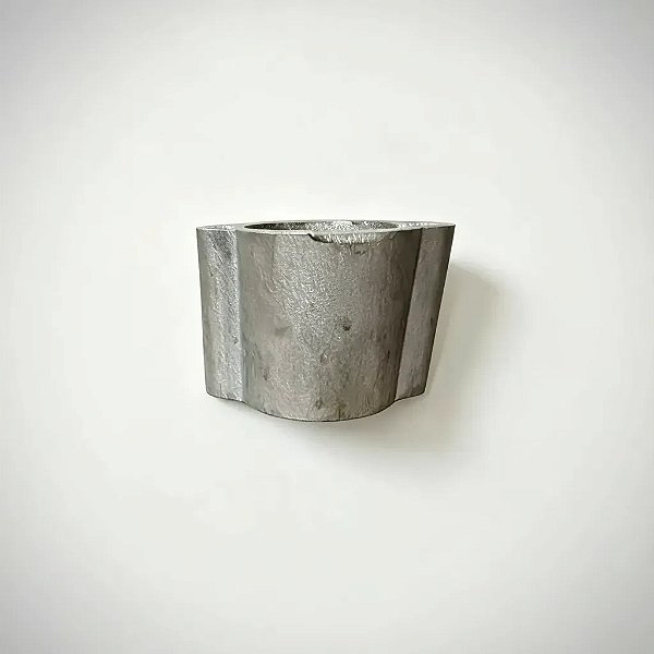 Carcaça Termostática Para Tratores Valtra Código Original 836846370