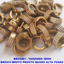 BRINCO ***  BRUTO PRONTO BANHO ALTA FUSÃO  COM TREIS FILEIRA DE MICRO ZIRCONIA  cristal ARGOLINHA DE PRESSÃO(TRANQUETA)  TAMANHO 18MM PESO TOTAL 3.7GR - LARGURA  6MM BRU5401