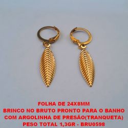 BRINCO NO BRUTO PRONTO PARA O BANHO COM ARGOLINHA DE PRESÃO PESO TOTAL 1,3GR - BRU0598