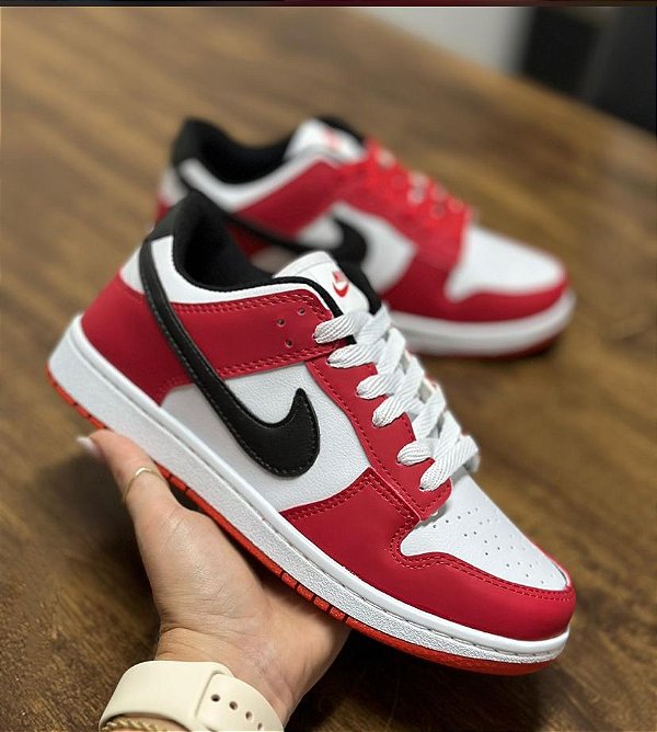 TÊNIS NIKE DUNK LOW PRO