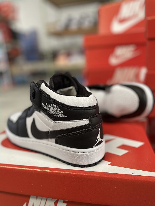 TÊNIS NIKE JORDAN RETRÔ