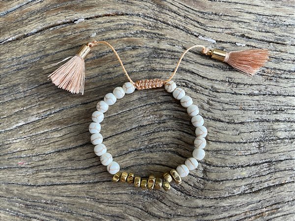 Pulseira Off White e Dourada Pedras Naturais