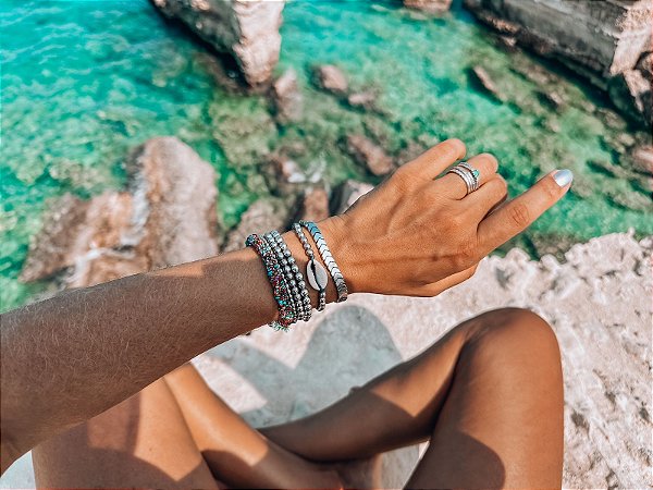 Kit de Pulseiras Prateada com Búzios