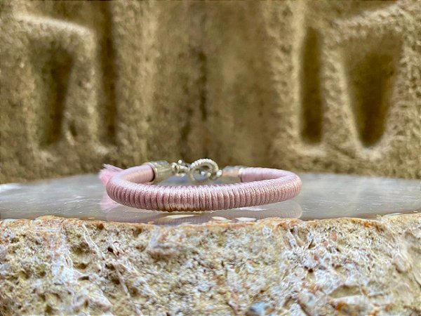Pulseira Seda Rosa com Tassel