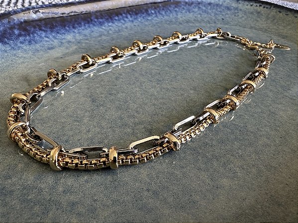 Colar Corrente Prateada e Dourada com Elos Dourados