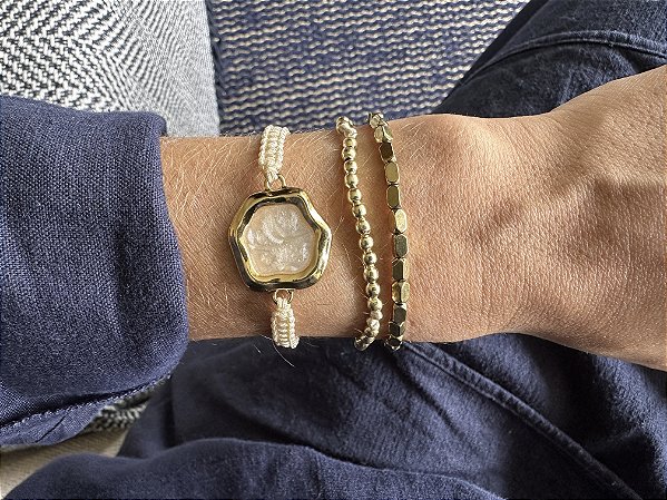 Kit de Pulseiras Bege e Dourada