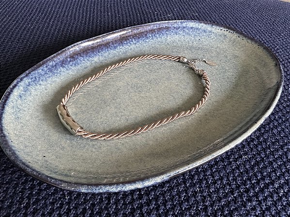 Colar Cordão de São Francisco Bege e Prateado