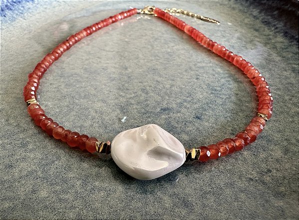 Colar Pedra Jade Vermelho