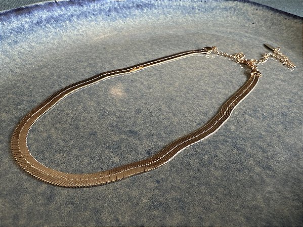 Colar Choker Fita Dourado