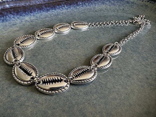 Colar Búzios Prateado