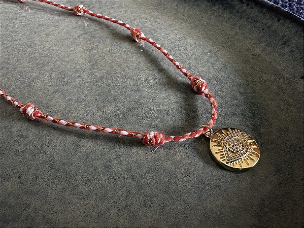 Colar Plaquinha Medalha Olho Grego