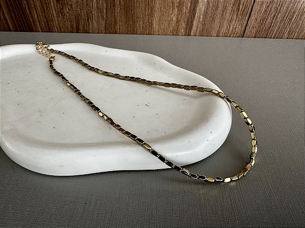 Colar Hematita Dourado Slim