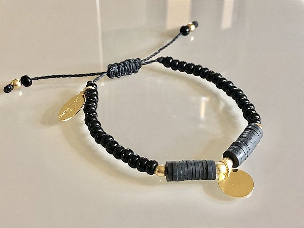 Pulseira Preta e Dourada com Moedinha Lisa