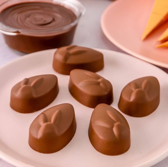 Forma BWB com Silicone Bombom Ovo Coelho Ref 10608 - 1 Unidade