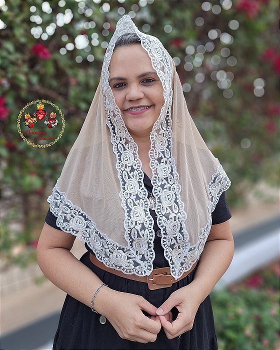 Véu Triangular Leônia Bege