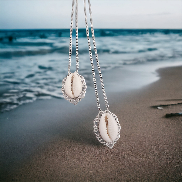 Escapulario Búzios corrente em aço (banho prata)