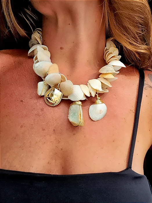 Colar Manto de espuma