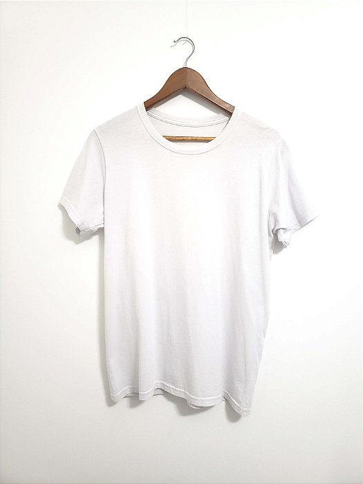 Camiseta Branca Básica