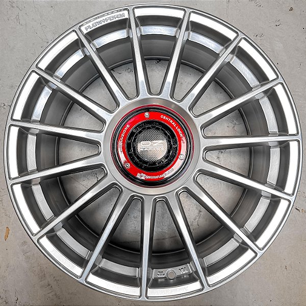 Jogo de rodas Oz Superturismo - 19x8,5" - 5x112
