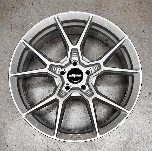 Jogo de rodas Rotiform KPR - 19x8,5" - 5x112