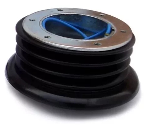 Cubo baixo para a instalação de volantes esportivos