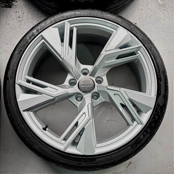 Jogo de rodas Audi RS6 + Pneu X-bri Sport - 20"