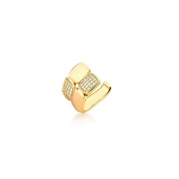 PIERCING DE ORELHA COM QUADRADOS BANHADO A OURO