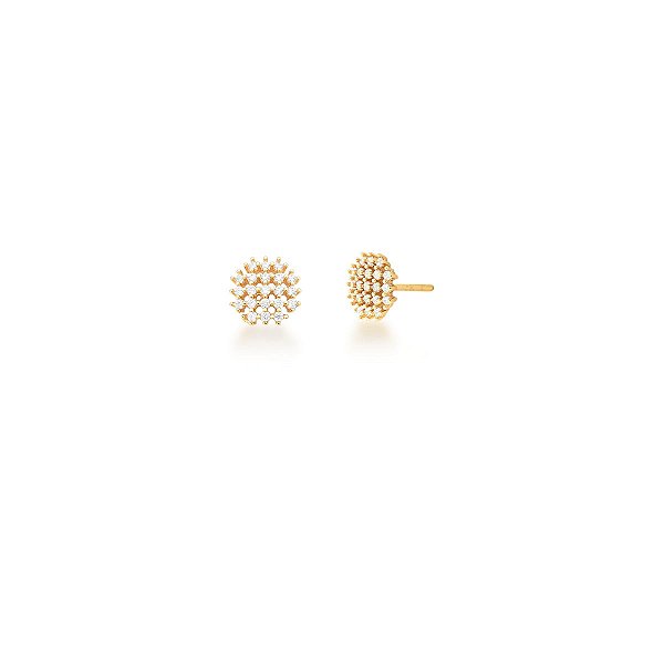 BRINCO EM CÍRCULO CRAVEJADO DE ZIRCÔNIAS BRANCAS BANHADO A OURO