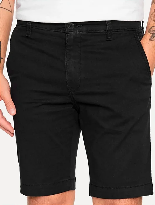 Bermuda Levi’s Chino Cor Preta
